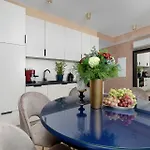 Westin House - M&m Apartment *