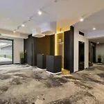 Westin House - M&m *